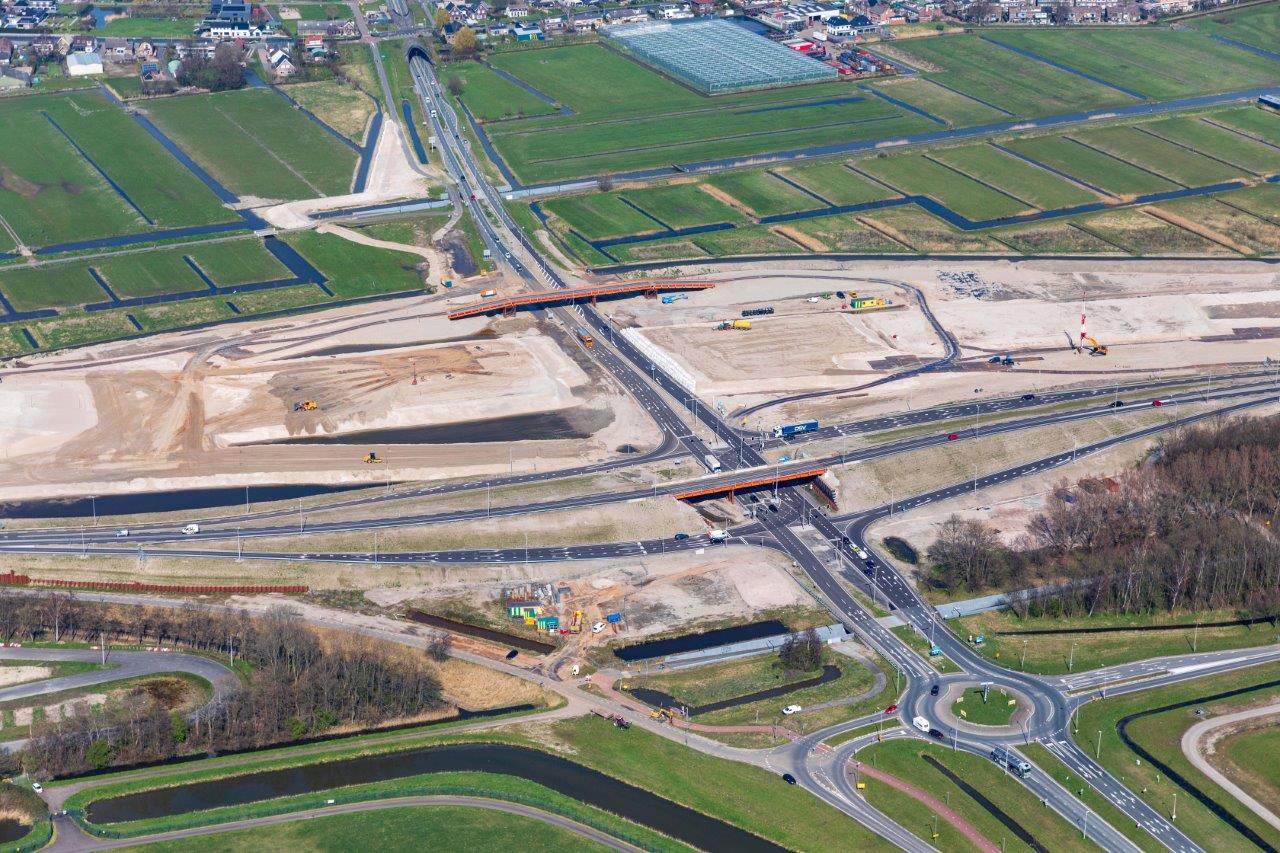 De nieuwe A16 Rotterdam vervangt de huidige N209. Na de zomer beginnen we met de bouw van de viaducten op deze locatie.